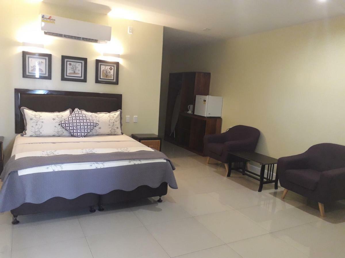 Le Uaina Beach Resort Faleapuna Eksteriør bilde